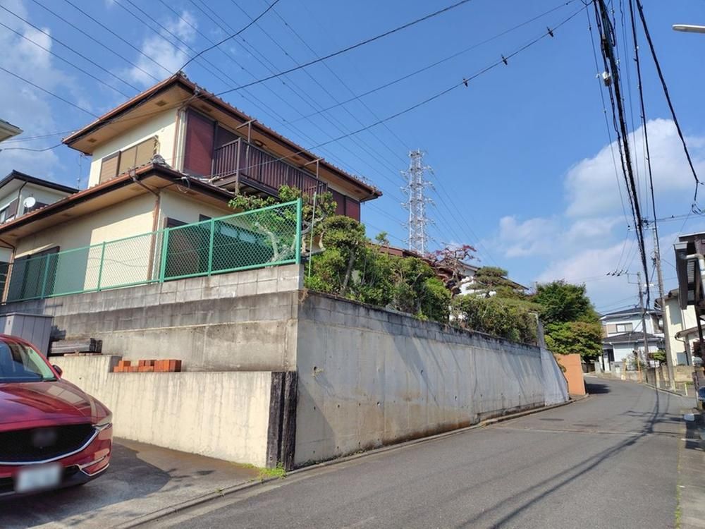 6LDK Traditional House with Large Garden in Hadano, Kanagawa - Thumbnail 3