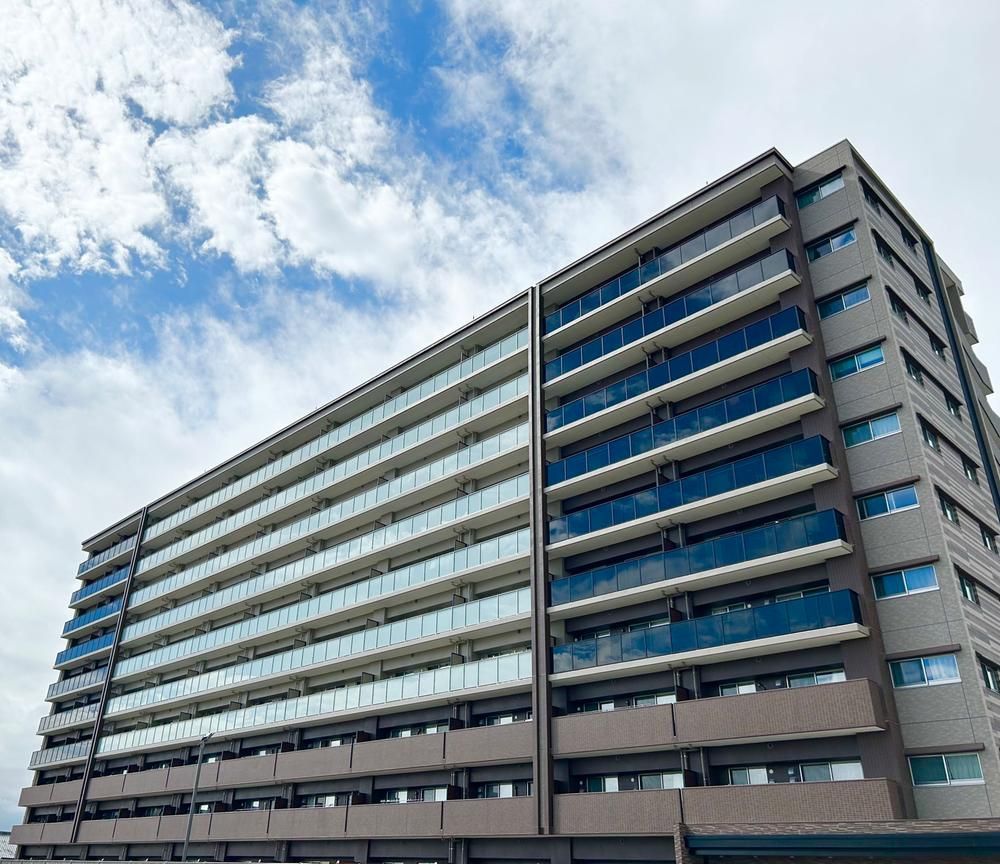 3LDK Apartment for Sale in Yanagimaru, Miyazaki City - Thumbnail 2