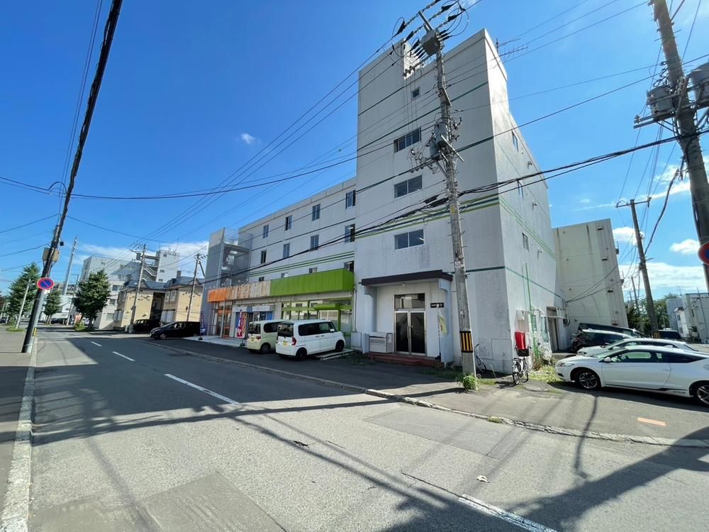 Renovated 1DK Apartment in Shiroishi Ward, Sapporo - Thumbnail 2