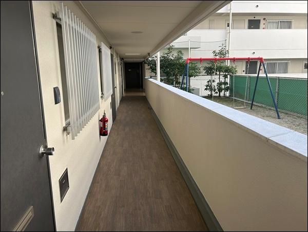 Spacious 1R Apartment with Private Garden in Matsuyama, Ehime - Thumbnail 4