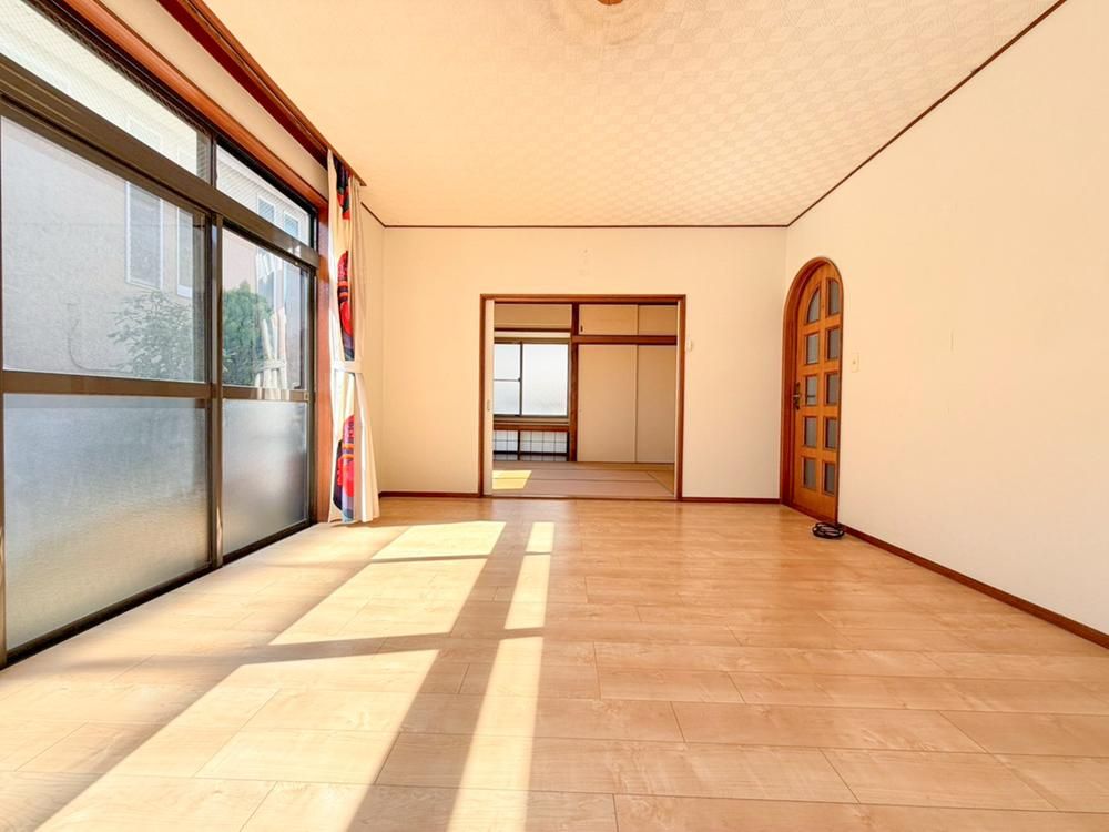 Renovated 4LDK House for Sale in Hachioji, Tokyo - Thumbnail 3
