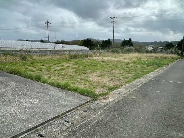 Land for Sale in Nakijin Village, Okinawa - 631 sqm - Thumbnail 3