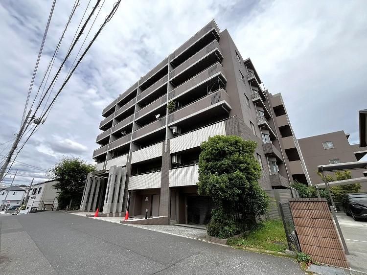 Renovated 3LDK Apartment in Kawasaki, Kanagawa - 70.2m2 - Thumbnail 2