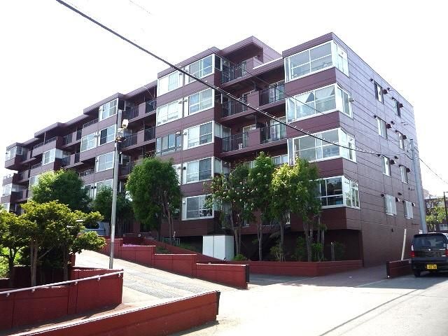 3LDK Apartment for Sale in Toyohira, Sapporo - 76.78m² - Thumbnail 3