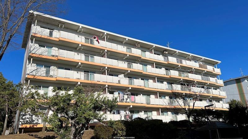 2LDK Apartment for Sale in Atsugi, Kanagawa - 67.68m² - Thumbnail 2