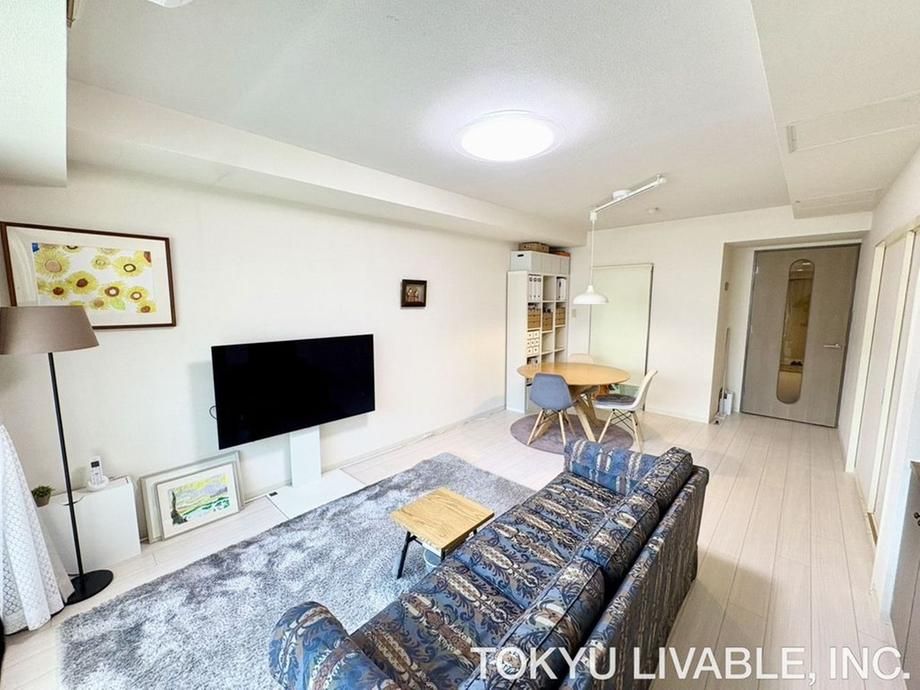 2LDK Apartment for Sale in Chuo-ku, Sapporo, Hokkaido - Thumbnail 2