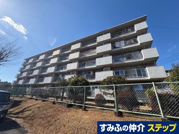 3DK Apartment for Sale in Totsuka, Yokohama - Thumbnail 2