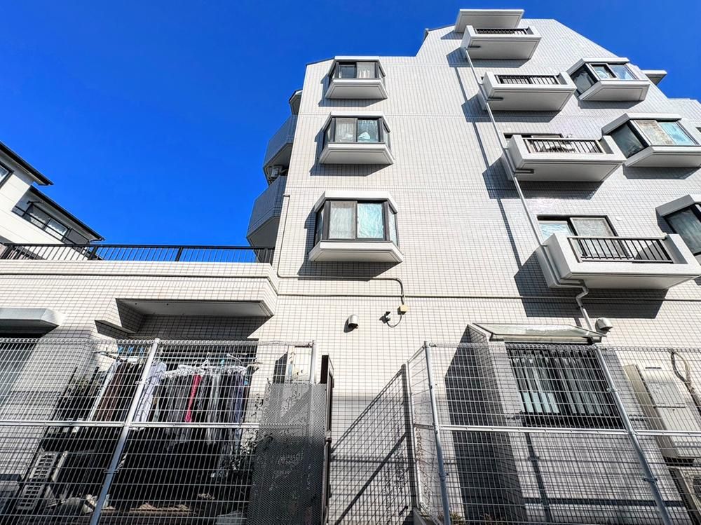 Renovated 3LDK Apartment in Nakahara Ward, Kawasaki - Thumbnail 3