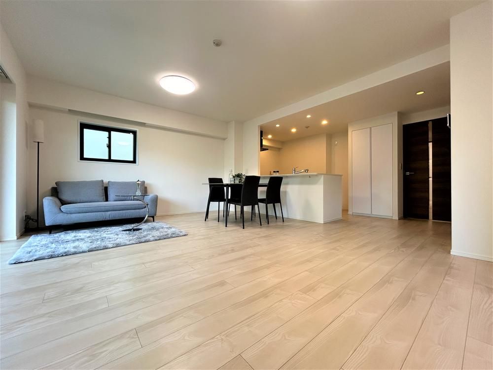 Renovated 4LDK Apartment in Isogo, Yokohama for Sale - Thumbnail 4