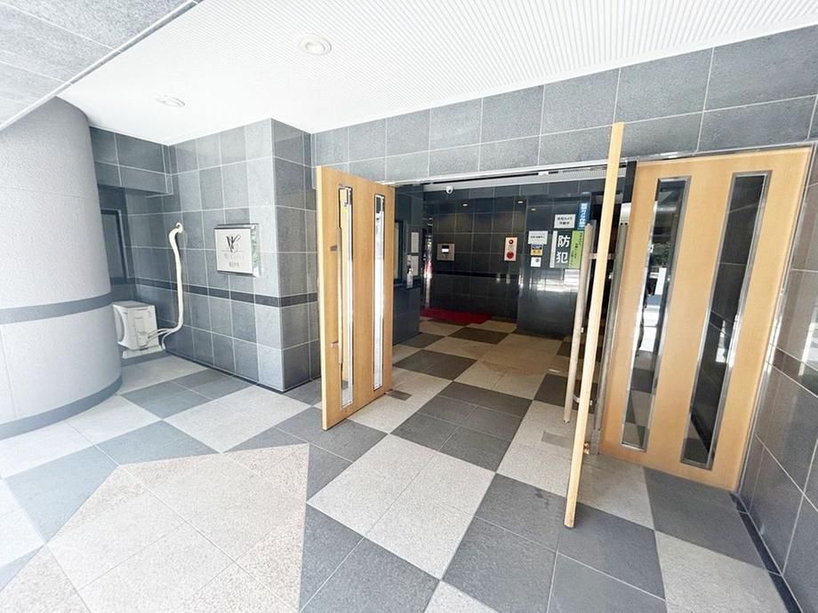 2LDK Apartment for Sale in Tsurumi, Yokohama - Thumbnail 4