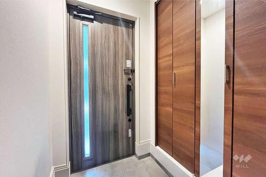 Modern 1LDK+2S House for Sale in Nakano, Tokyo - Thumbnail 4
