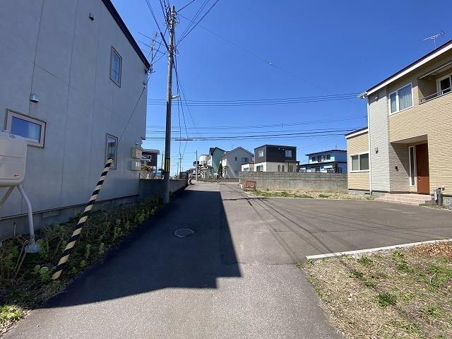 4LDK House for Sale in Hakodate, Hokkaido - 265.66 sqm Land - Thumbnail 3