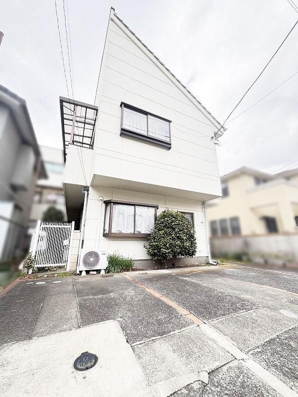 Terrace House for Sale in Hachioji, Tokyo - 2LDK+S - Thumbnail 2