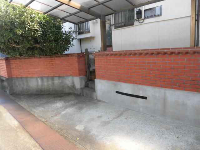 Spacious 4DK Detached House in Kochi City with Garden - Thumbnail 2