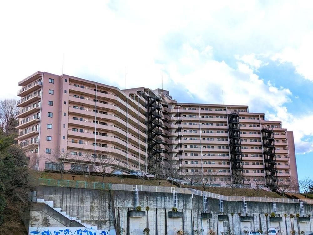 3LDK Apartment for Sale in Atsugi City, Kanagawa – 89.94m2 - Image 1