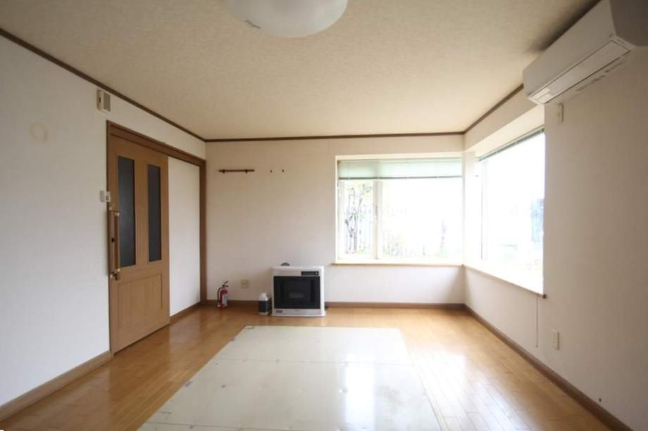 6LDK House for Sale in Akebono-cho, Ebetsu, Hokkaido - Thumbnail 3