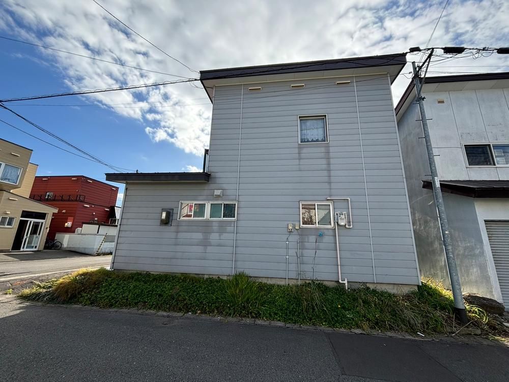6LDK House for Sale in Asahikawa, Hokkaido - 92.34m² - Thumbnail 2
