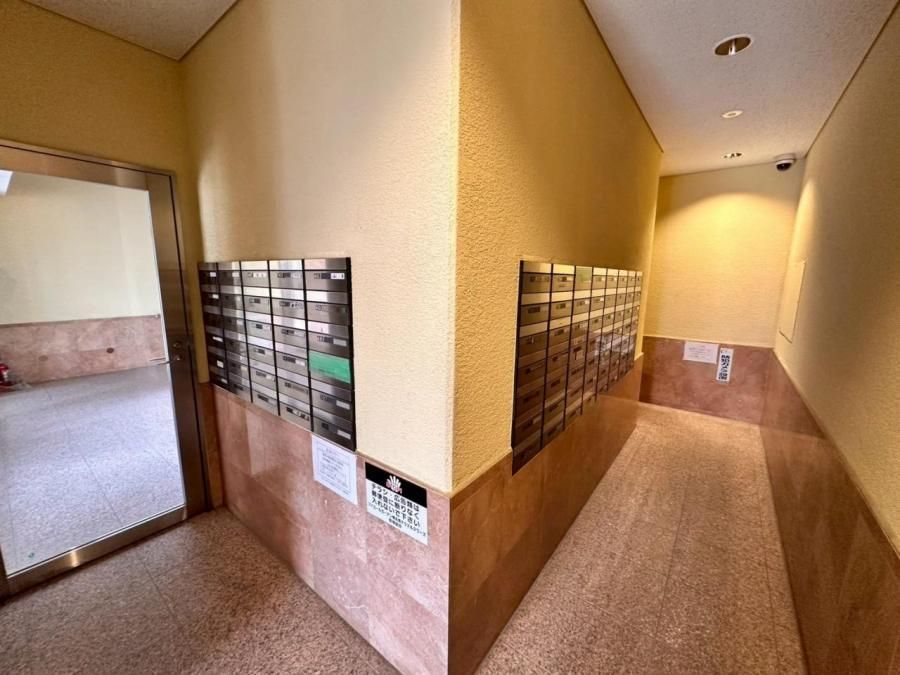 3LDK Apartment for Sale in Minami Ward, Yokohama - Thumbnail 2