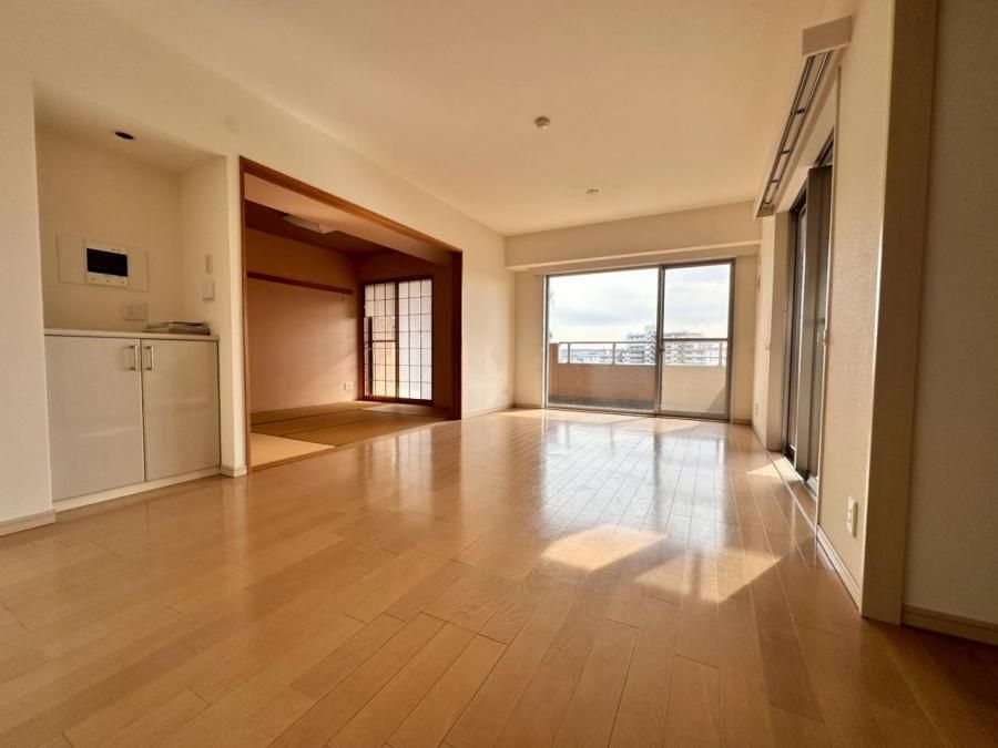 3LDK Apartment for Sale in Minami Ward, Yokohama - Thumbnail 3