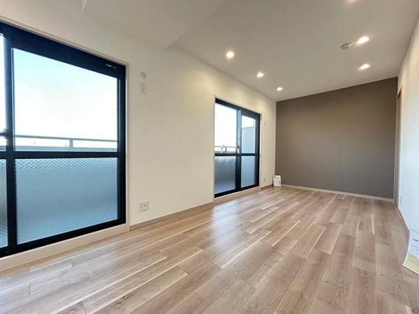 Renovated 2LDK Apartment for Sale in Kasugai, Aichi - Thumbnail 2