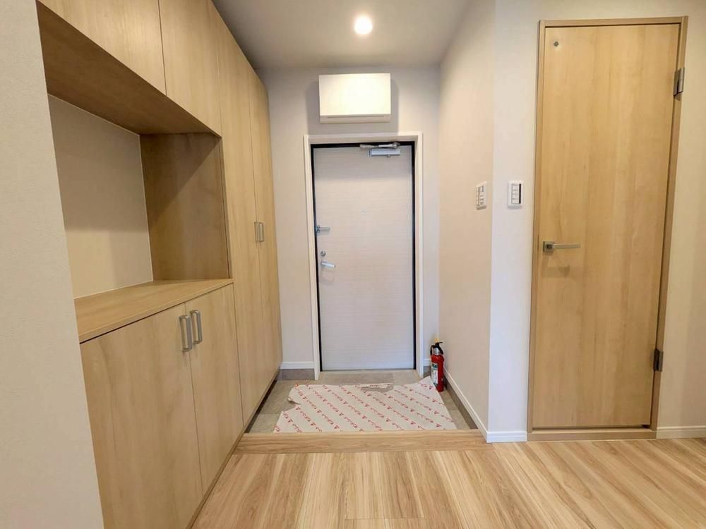 Renovated 3LDK Apartment in Naha, Okinawa with Ocean View - Thumbnail 2
