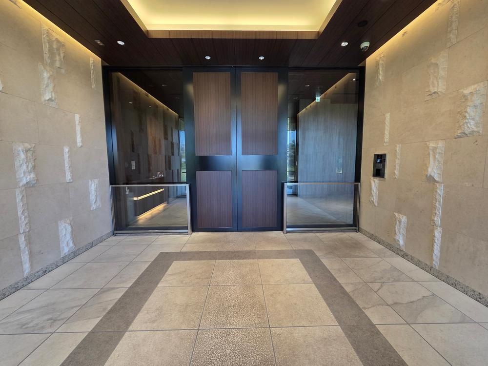 3LDK Apartment for Sale in Ebina, Kanagawa - Thumbnail 2