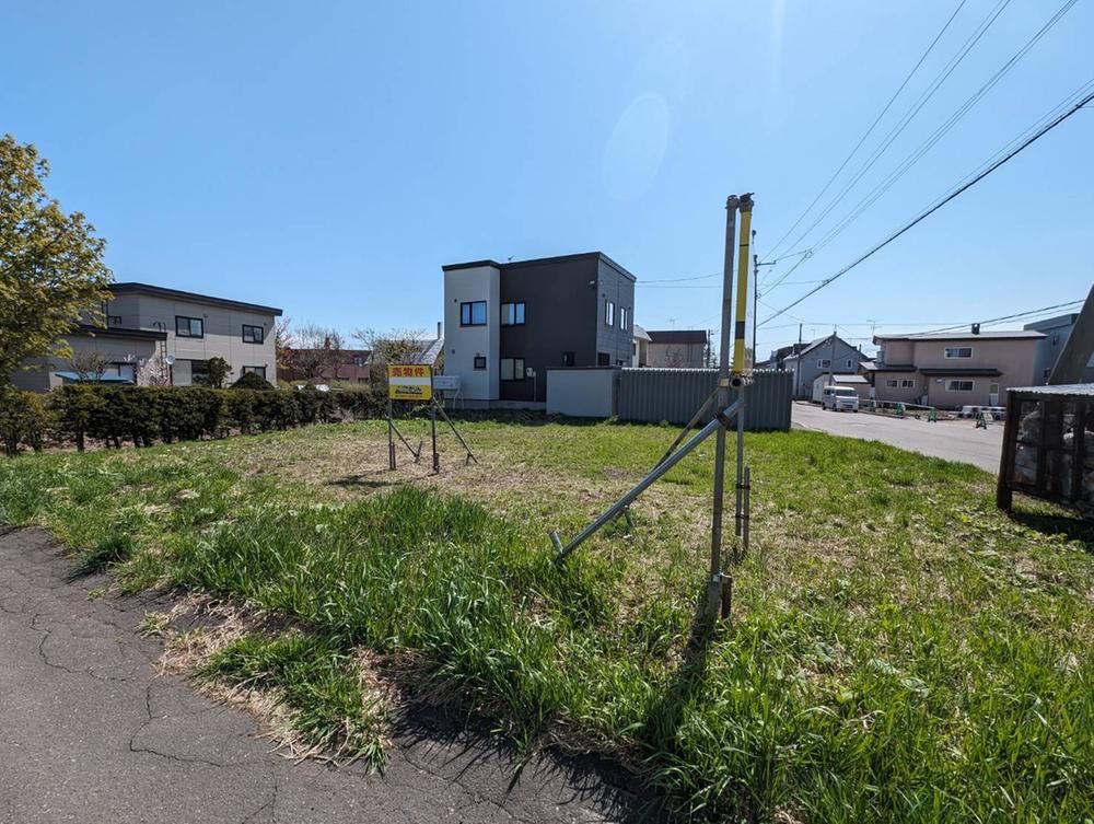Land for Sale in Ebetsu, Hokkaido - 281m2 Corner Lot - Thumbnail 2