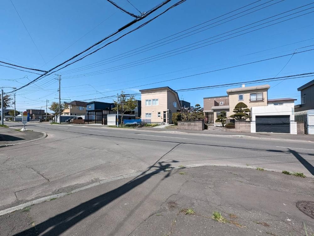 Land for Sale in Ebetsu, Hokkaido - 281m2 Corner Lot - Thumbnail 3
