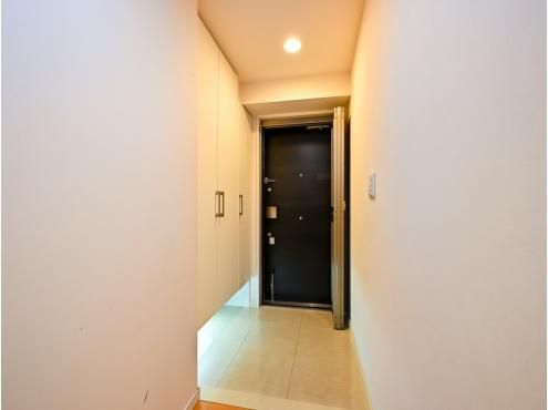 3LDK Apartment for Sale in Kita Ward Osaka 79.58m² - Thumbnail 3