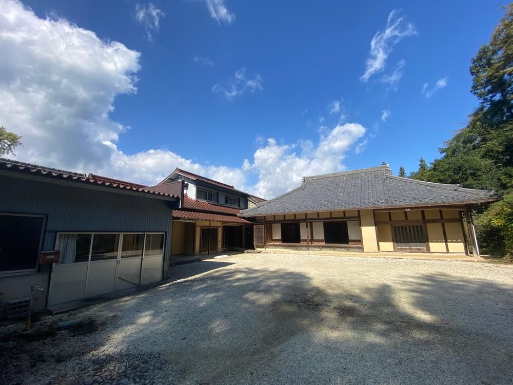 Traditional 4DK House on 495m² Land in Toyota, Aichi - Thumbnail 3
