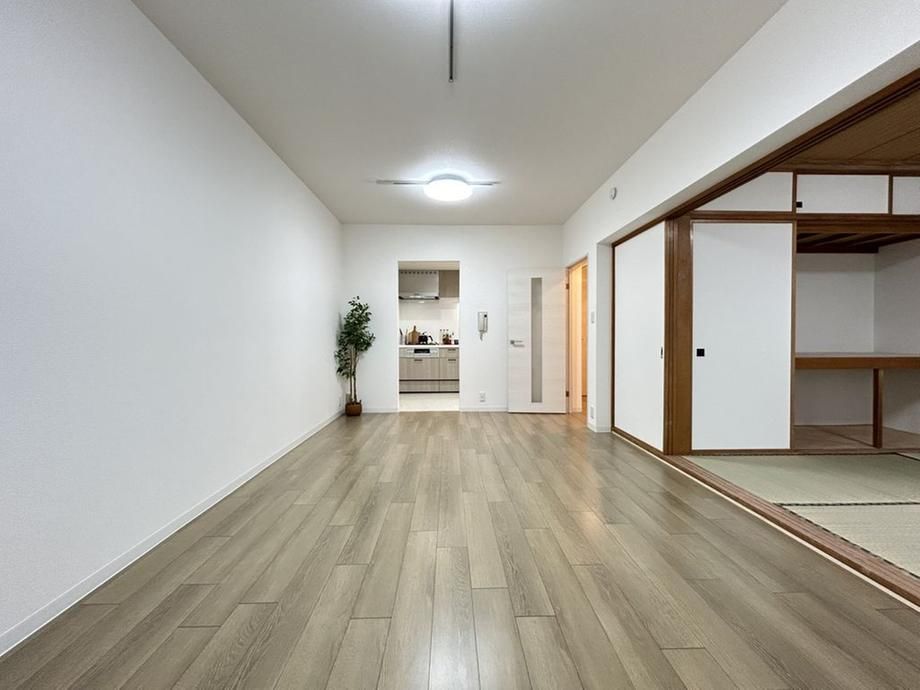4LDK Apartment for Sale in Sapporo Nishi Ward - 94.31m² - Thumbnail 3