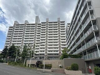 3LDK Resale Apartment in Shiroishi-ku, Sapporo - 73.24 sqm - Thumbnail 3