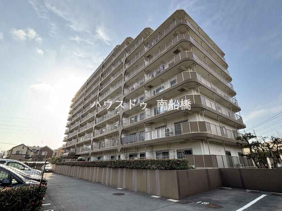 Renovated 3LDK Apartment in Funabashi, Chiba - Thumbnail 2