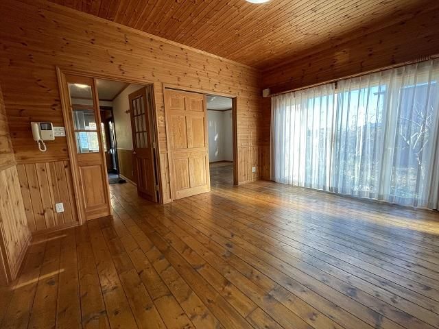 Used House in Noboribetsu with Large Land - Thumbnail 4