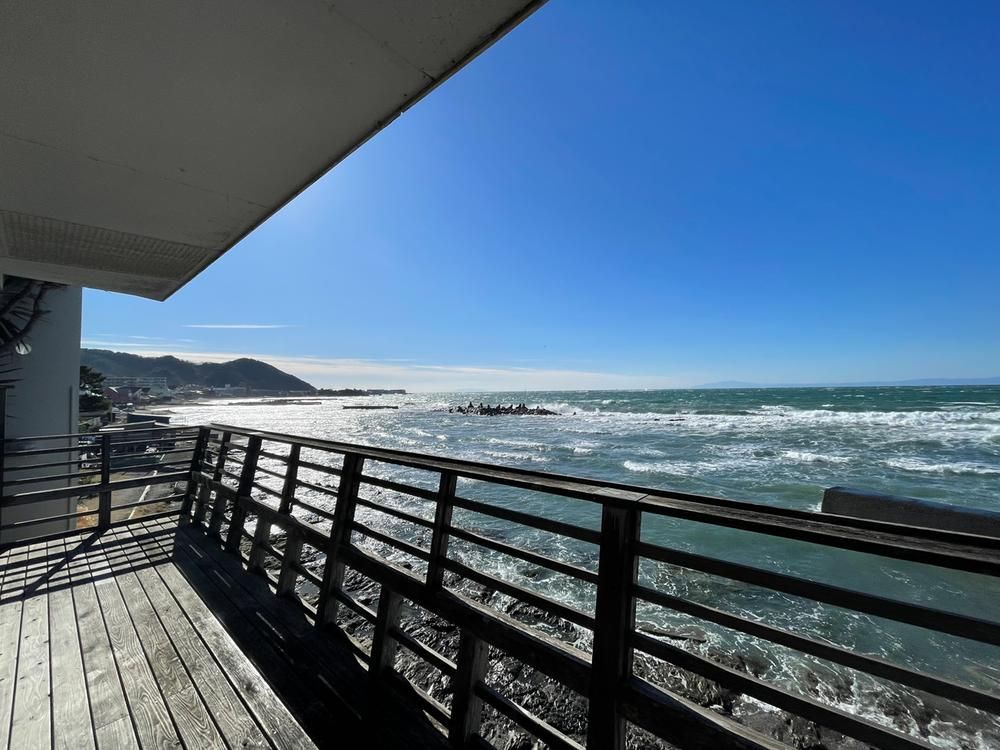 230.74m2 Oceanfront Land for Sale in Hayama, Kanagawa - Thumbnail 3