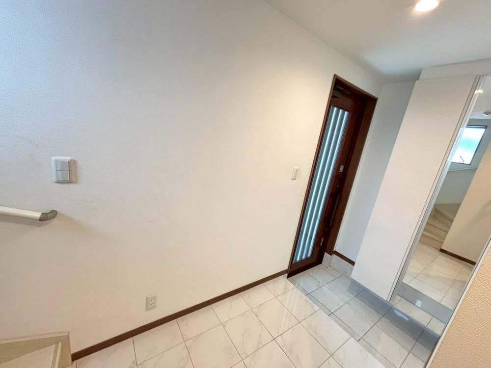 4LDK House in Honmoku Motomachi, Yokohama - 35.8 Million Yen - Thumbnail 3
