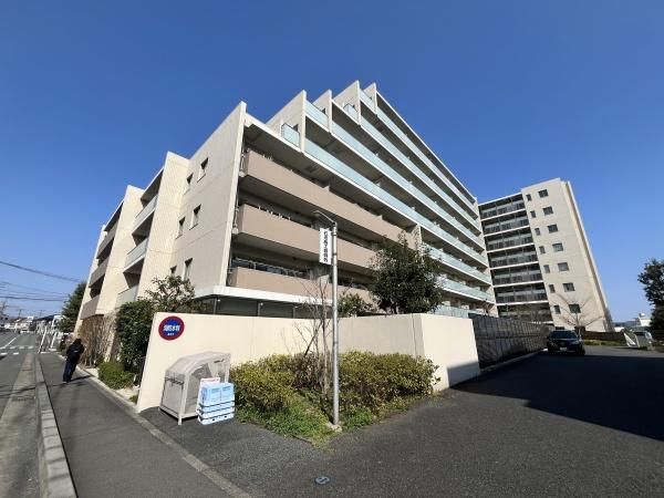 3LDK Apartment for Sale in Isehara Near Aiko-Ishida Station - Thumbnail 2
