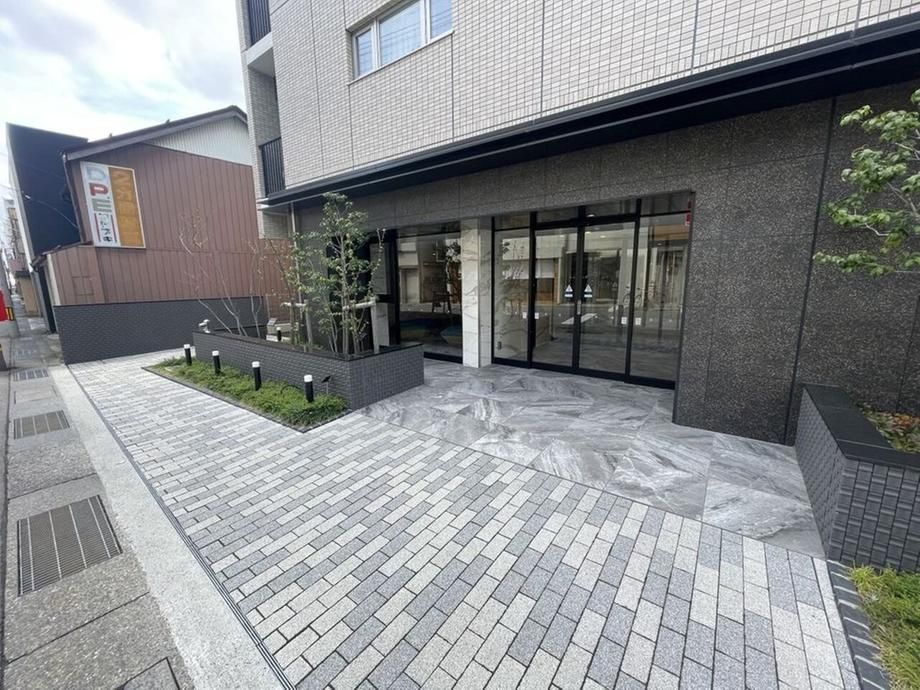 3LDK Corner Apartment for Sale in Nagano City, 74m² - Thumbnail 2