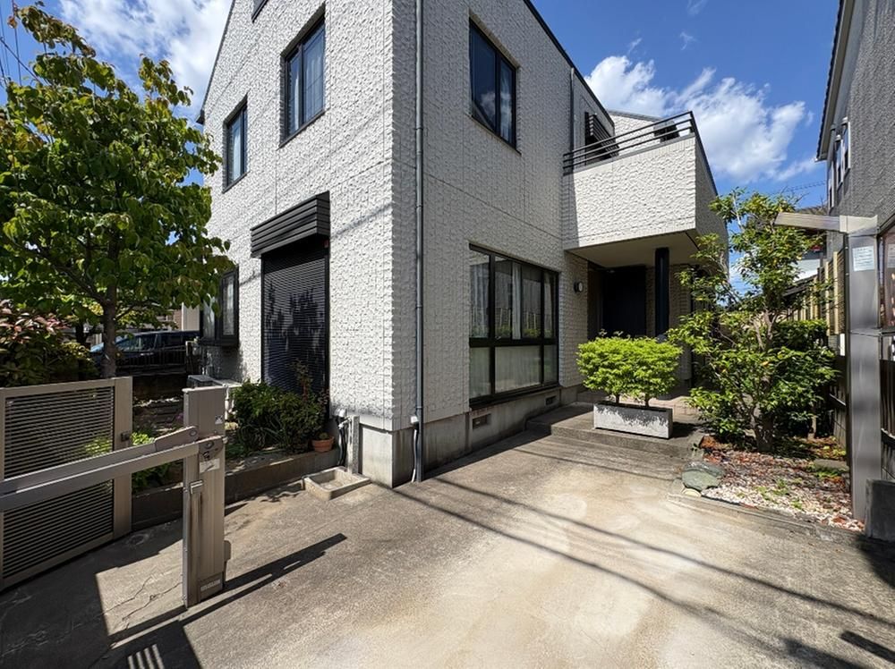 4LDK Custom Sekisui House in Midori-ku, Saitama City - Thumbnail 2