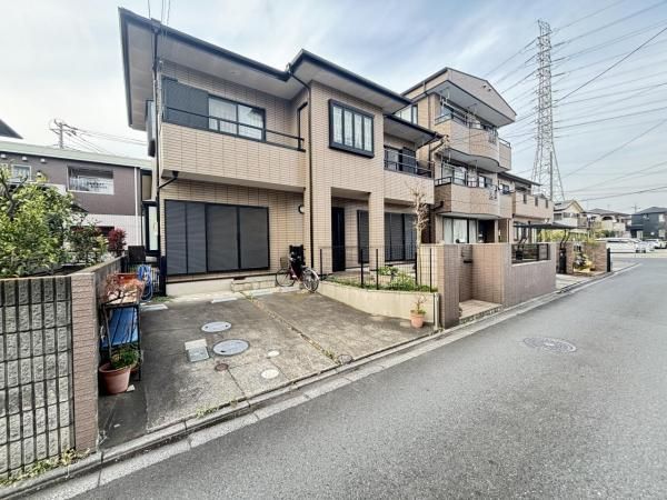 4LDK Detached House for Sale in Yashio, Saitama - 31.8M Yen - Thumbnail 2