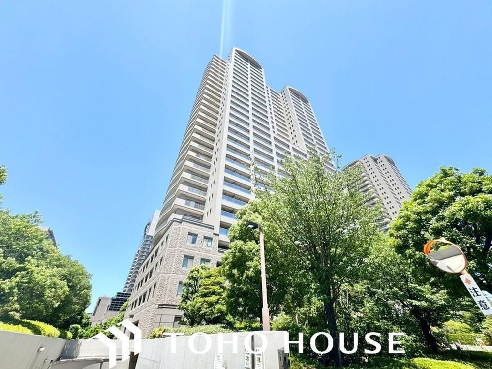 1LDK Apartment in Kita Ward Osaka – 60.1m² - Thumbnail 2