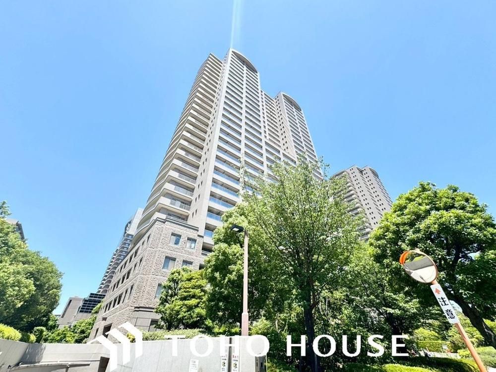 1LDK Apartment in Kita Ward Osaka – 60.1m² - Thumbnail 3