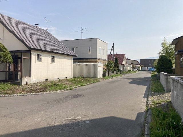 Land for Sale in Ishikari City, Hokkaido - 277.75 sqm Corner Lot - Thumbnail 3