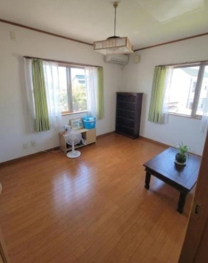 4LDK Detached House for Sale in Miyazaki City Near Hyuga Sumiyoshi Station - Thumbnail 4
