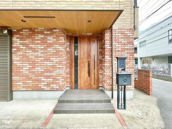 Custom-Built 1LDK House for Sale in Minami-Yawata, Ichikawa - Thumbnail 3