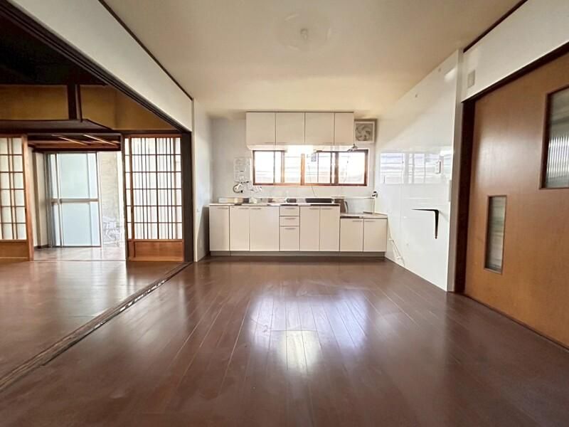 5LDK Detached House with Storehouse in Uji, Kyoto - 72 Million Yen - Thumbnail 3