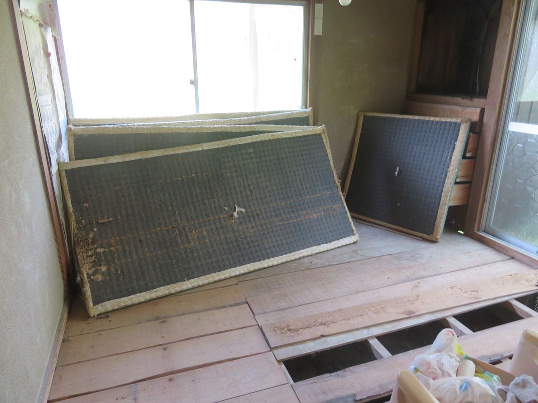 Traditional Wooden House with Garden Field in Yamaguchi Ado - Thumbnail 2