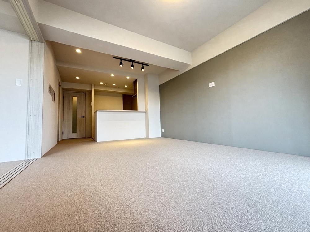 Renovated 4LDK Apartment for Sale in Shiroishi Ward, Sapporo - Thumbnail 4