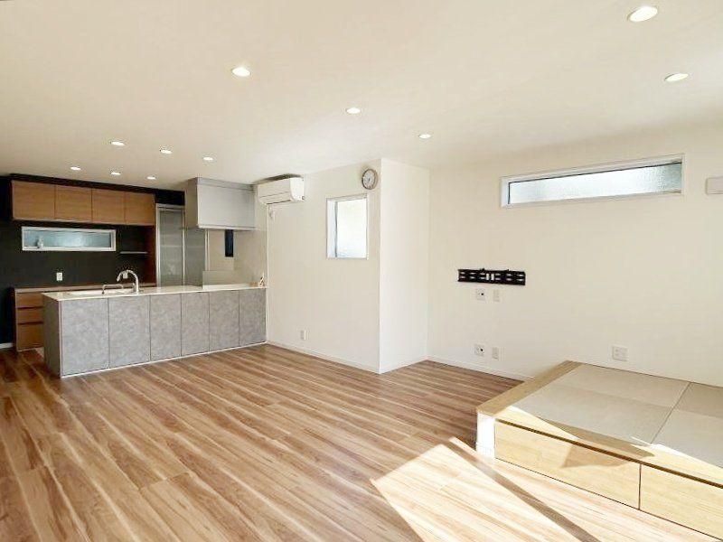 2023-Built 3LDK+S House for Sale in Kochi City, Kochi - 92.33m2 - Thumbnail 3