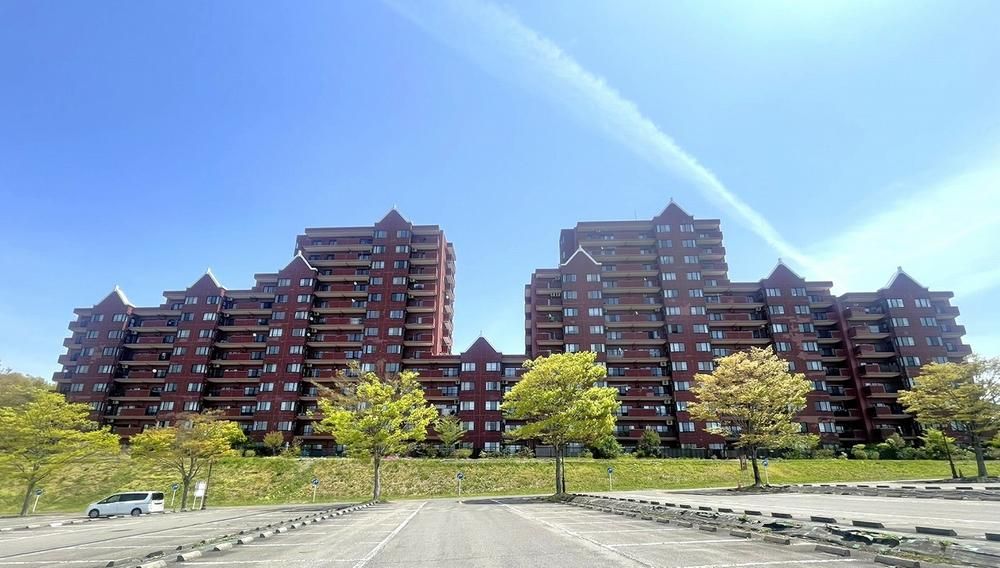 13-Story Apartment in Aoba Ward, Sendai, Miyagi Prefecture - Thumbnail 2